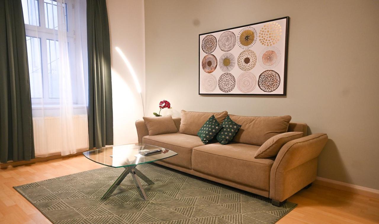 Elegant Suite Altes Akh Vienna Exterior photo